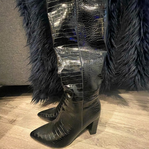 Nordstrom Knee high alligator print heels - Picture 3 of 6